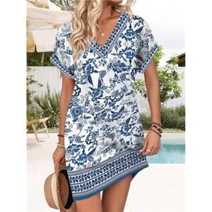 Casual T-Shirt Dress with V-Neck – Short Sleeve Flowy Summer Dress with Pockets